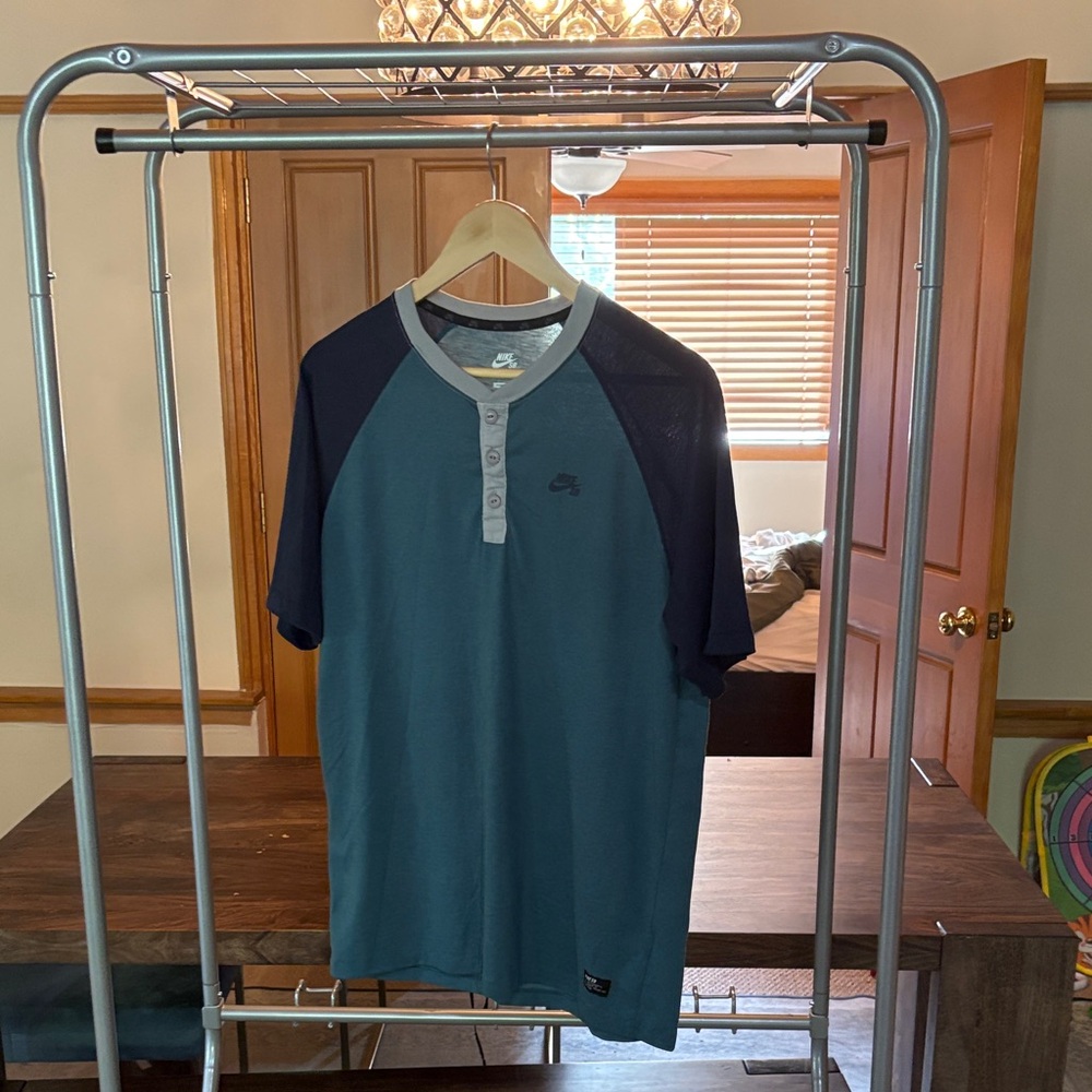 Nike Men's Teal and Navy Button Down Shirt